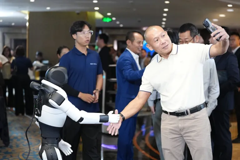 Lễ ký kết hợp tác · 25/10/2026 · Hình ảnh
