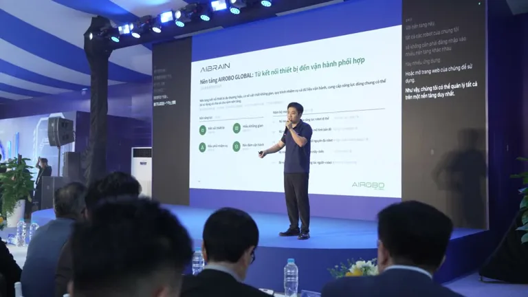 Diễn giả trình bày