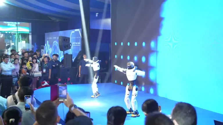 Robot trình diễn tại không gian triển lãm