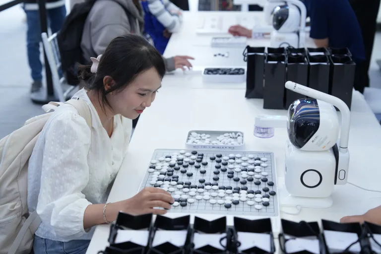 Không gian trải nghiệm robot · Hình ảnh