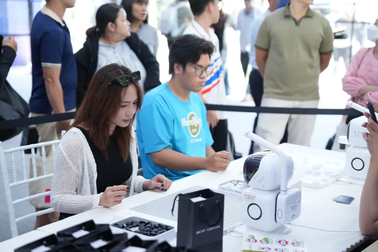 Không gian trải nghiệm robot · Hình ảnh