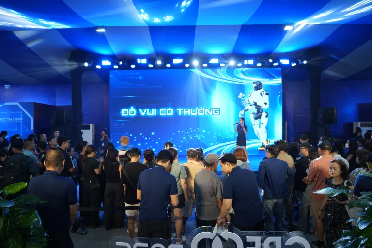 Không gian trải nghiệm robot · Hình ảnh