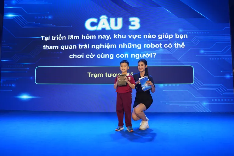 Không gian trải nghiệm robot · Hình ảnh