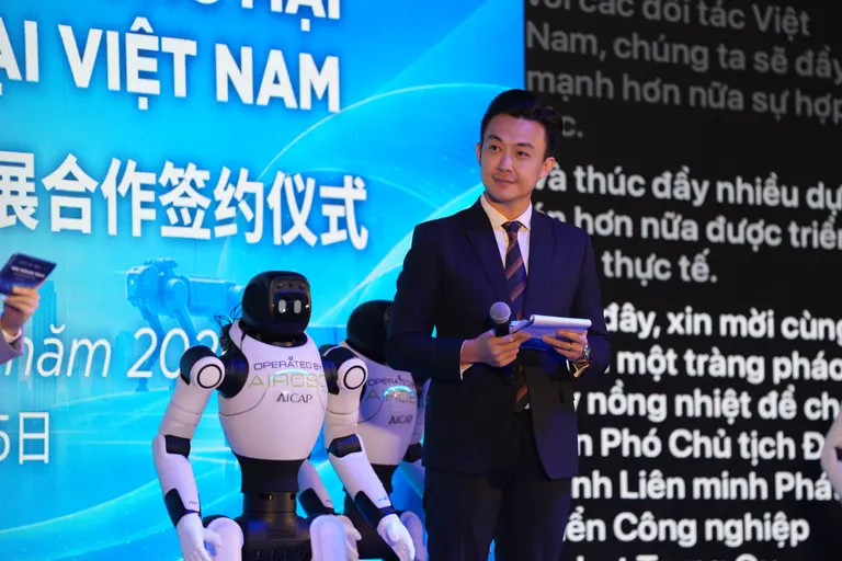Phát biểu & tham luận