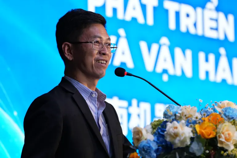 Phát biểu & tham luận