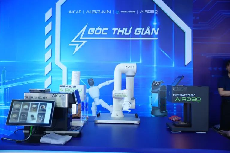 Không gian & đón khách
