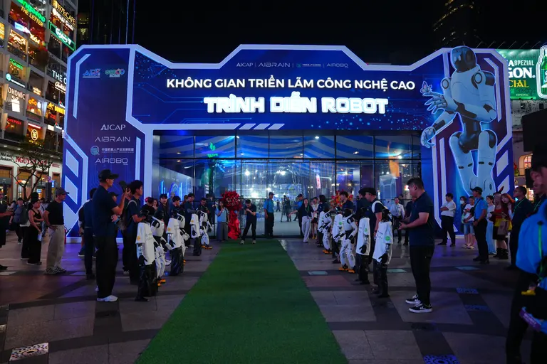 VIP Tour & lưu niệm