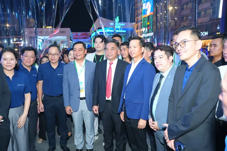 VIP Tour & lưu niệm